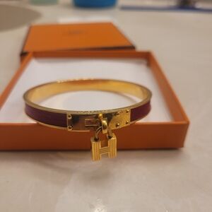 Hermes Kelly H Cadena Bangle for Women, Red and Gold